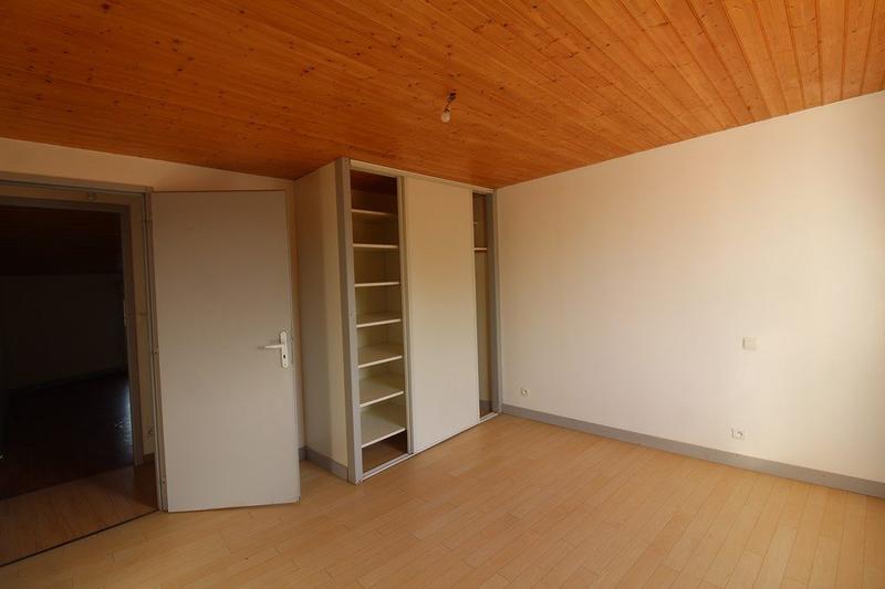 Maison - 111 m² - 7 pièces
