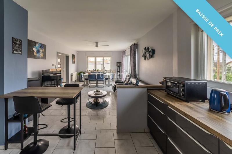 Maison - 99 m² - 5 pièces
