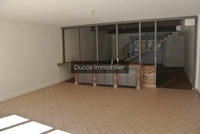Maison - 230 m² - 7 pièces