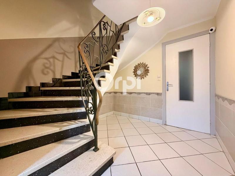 Maison - 107 m² - 5 pièces