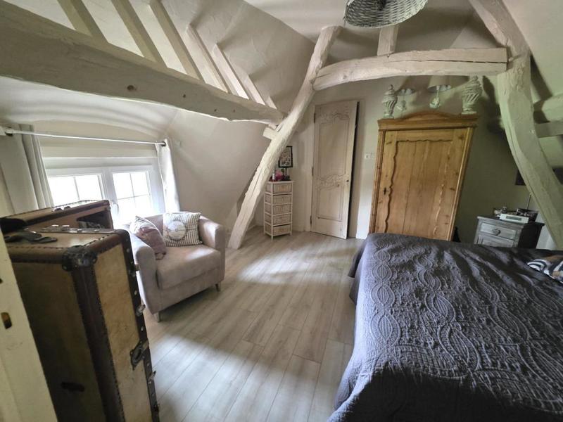 Maison ancienne - 148 m² - 8 pièces