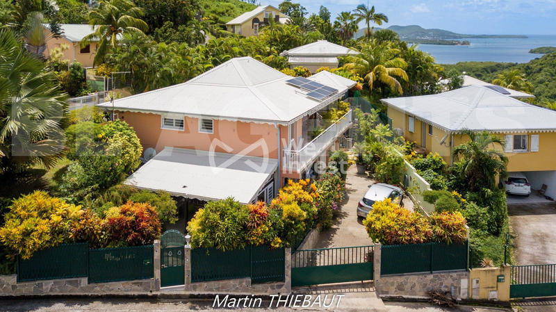 Maison - 140 m² - 7 pièces