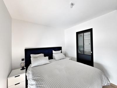 Appartement - 100 m² - 4 pièces