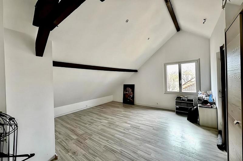 Maison - 165 m² - 8 pièces