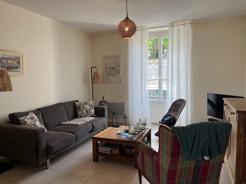 Appartement - 100 m² - 4 pièces