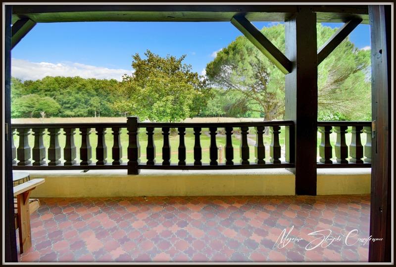 Maison de maîtres - 450 m² - 11 pièces