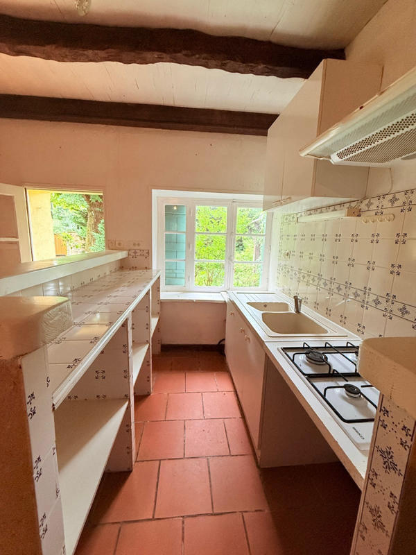 Maison - 280 m² - 12 pièces