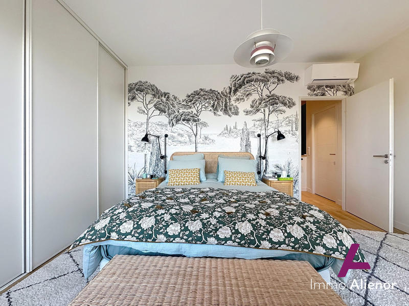 Appartement - 128 m² - 5 pièces