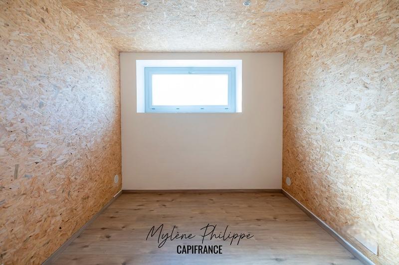 Local commercial - 111 m² - 2 pièces