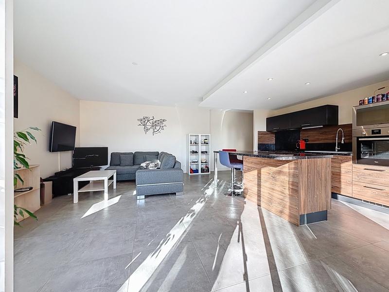 Appartement - 75 m² - 3 pièces