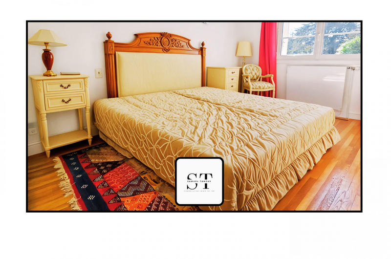 Maison - 207 m² - 6 pièces