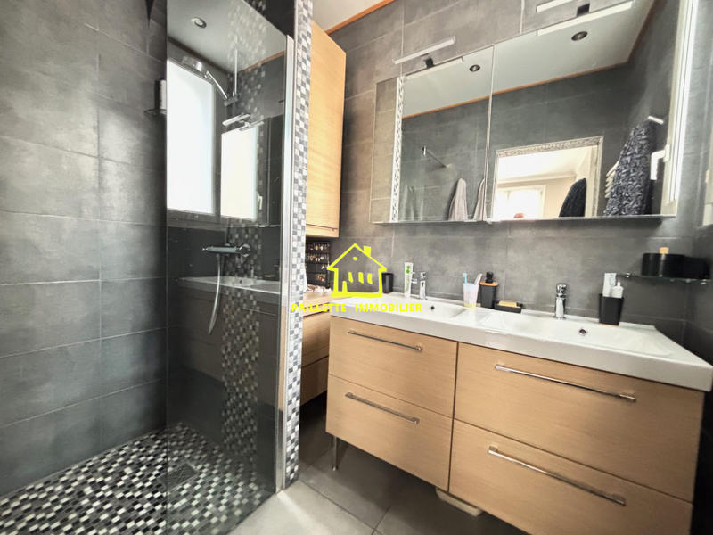 Maison - 167 m² - 5 pièces