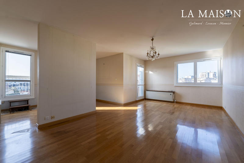 Appartement - 91 m² - 4 pièces