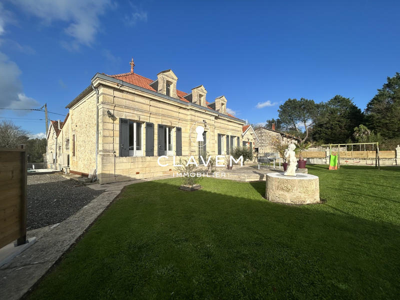 Maison - 175 m² - 6 pièces