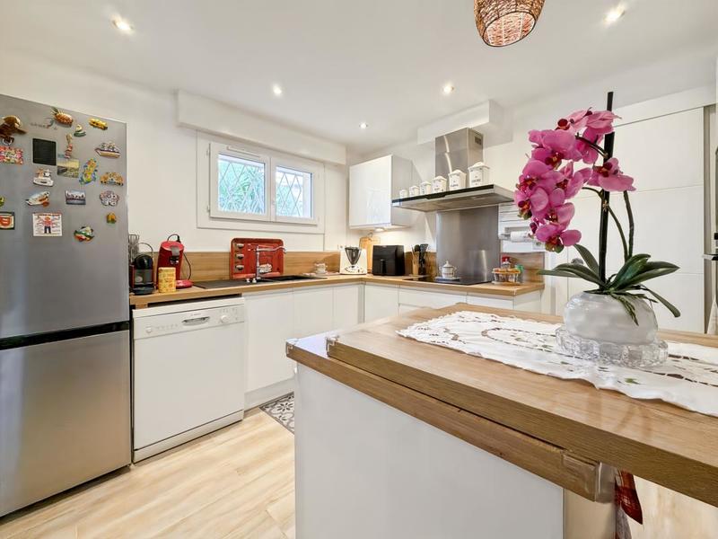 Appartement - 110 m² - 4 pièces