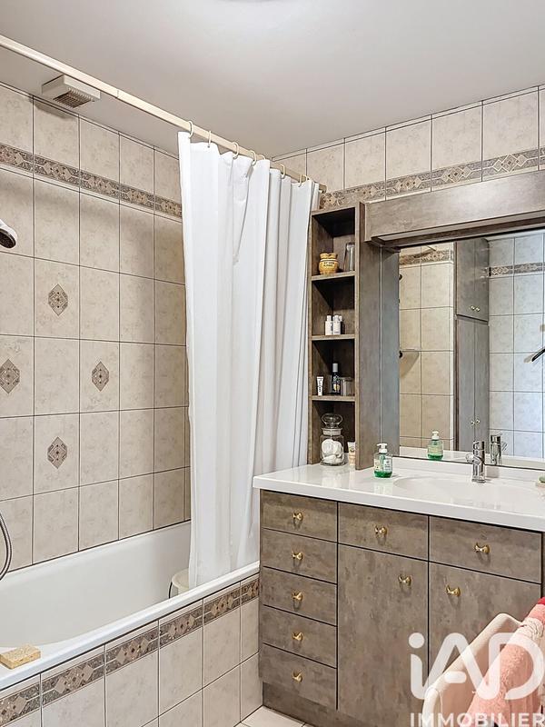 Maison - 185 m² - 6 pièces