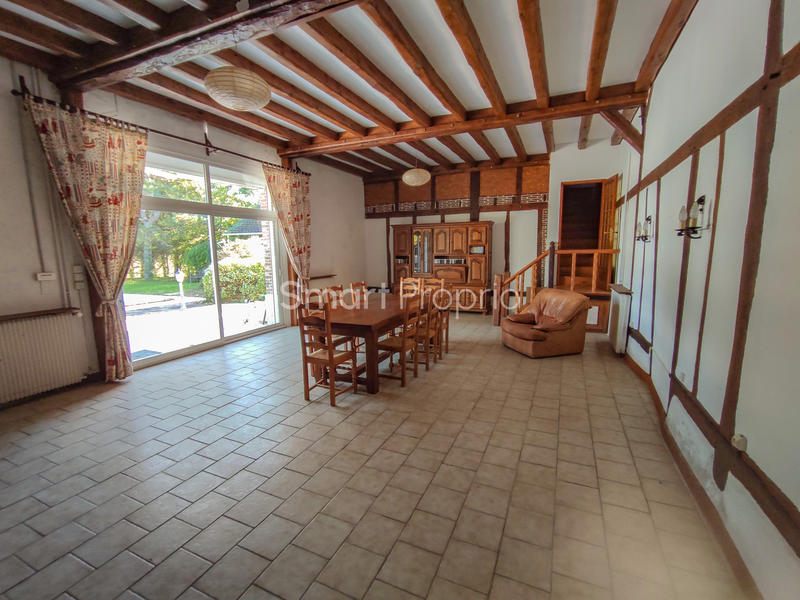 Maison - 251 m² - 7 pièces