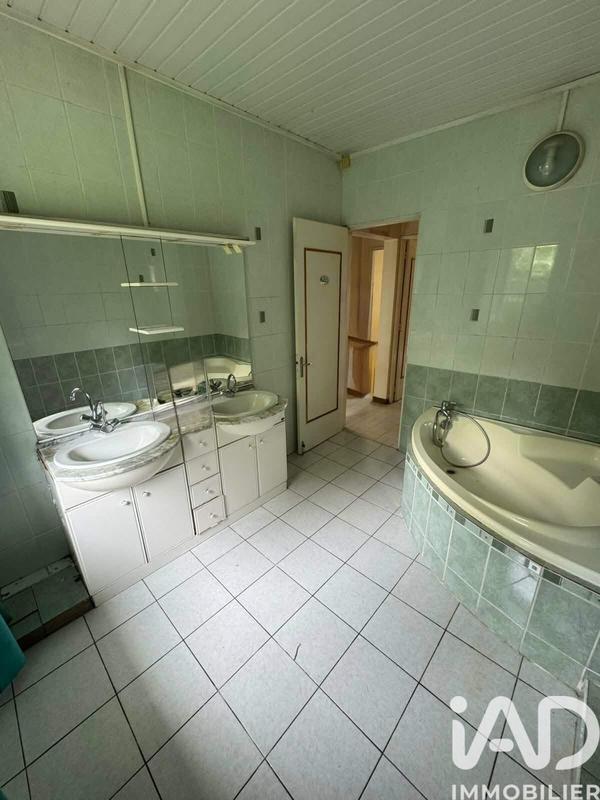 Maison - 163 m² - 7 pièces