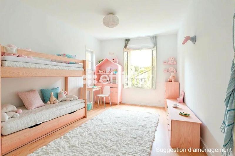 Maison - 223 m² - 7 pièces