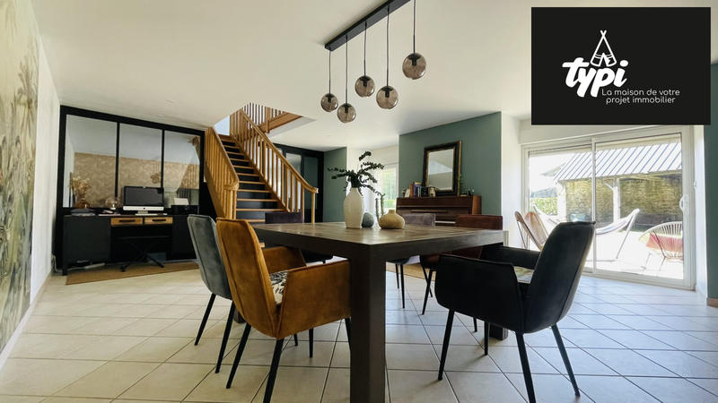 Maison - 159 m² - 6 pièces