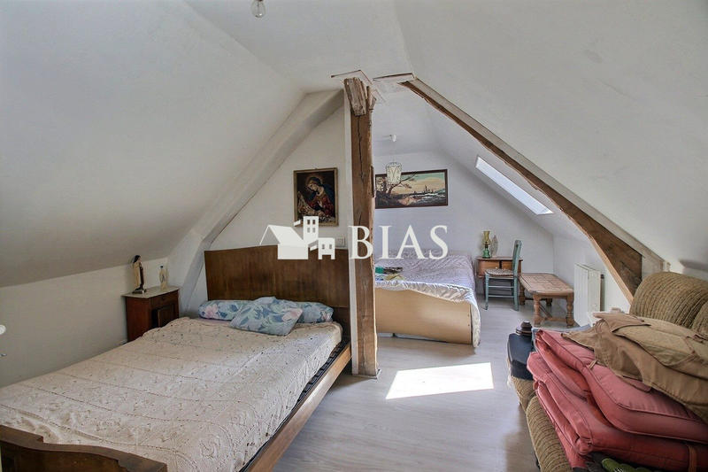 Maison - 298 m² - 10 pièces