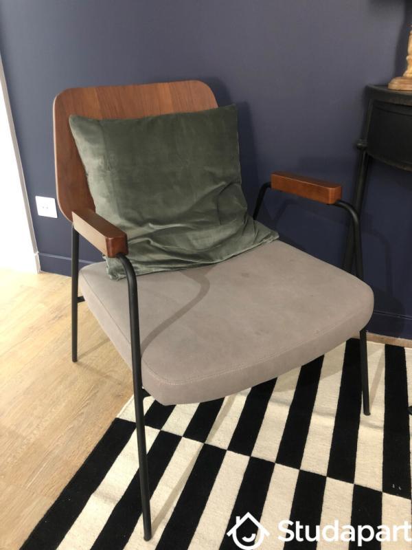 Chambre - 9 m² - 1 pièce