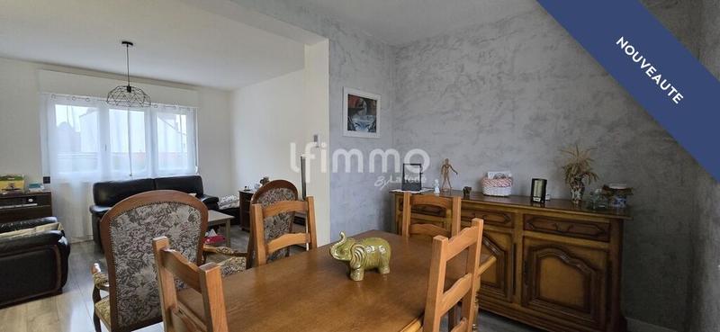 Maison - 98 m² - 5 pièces