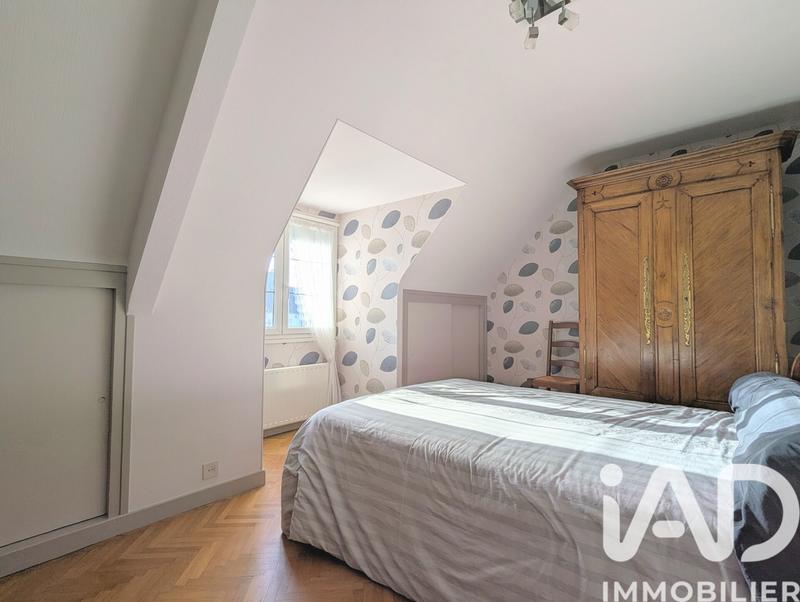 Maison - 136 m² - 7 pièces