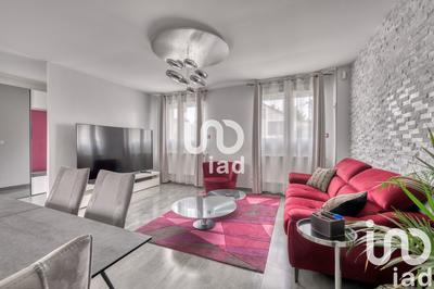 Maison - 98 m² - 4 pièces