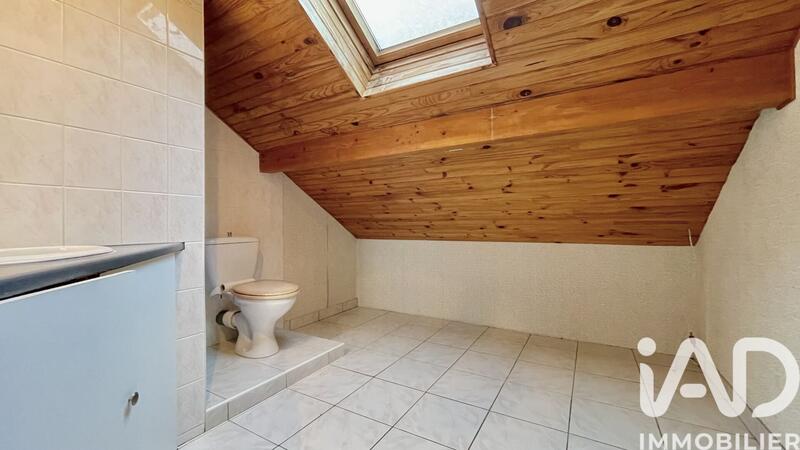 Maison - 150 m² - 8 pièces