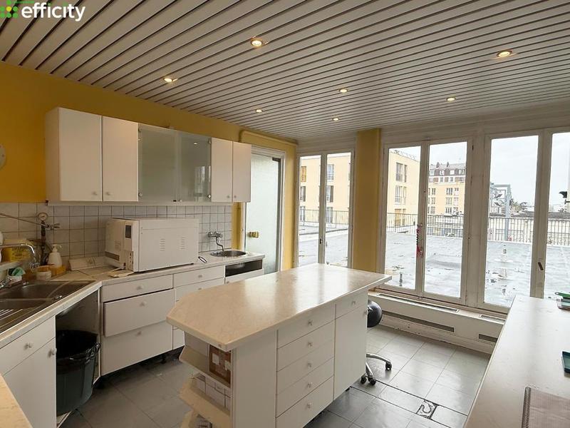 Bureau - 163 m² - 7 pièces