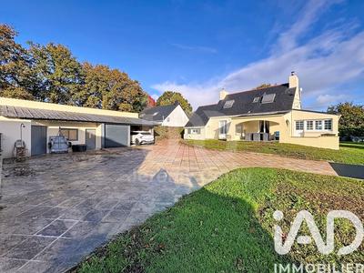 Maison - 140 m² - 6 pièces