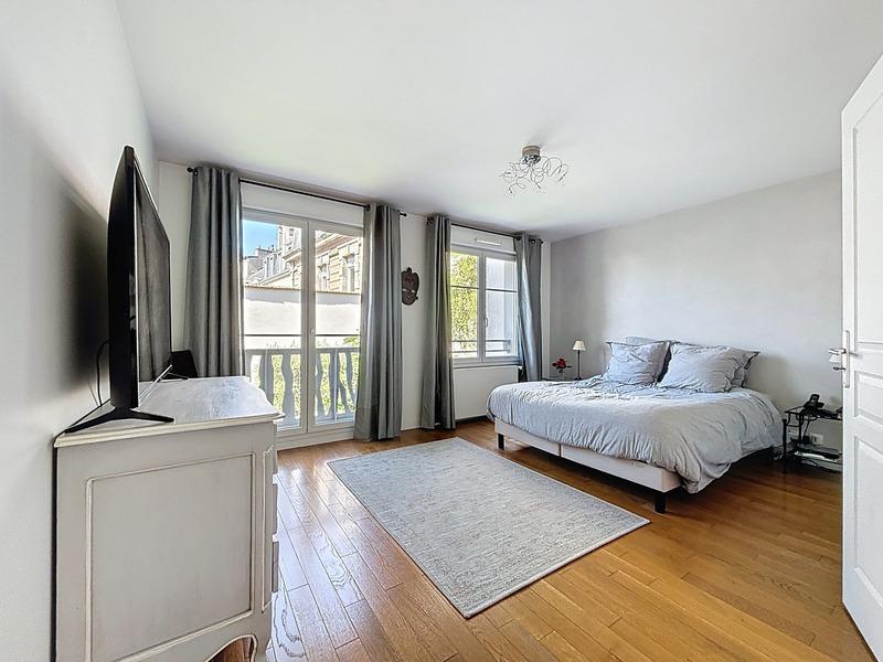 Maison de ville - 205 m² - 7 pièces