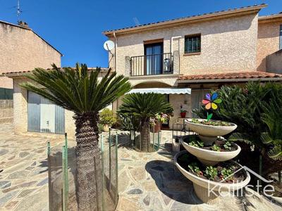 Maison - 104 m² - 5 pièces