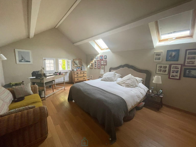 Maison - 180 m² - 6 pièces