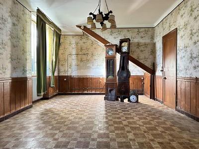 Maison - 203 m² - 9 pièces