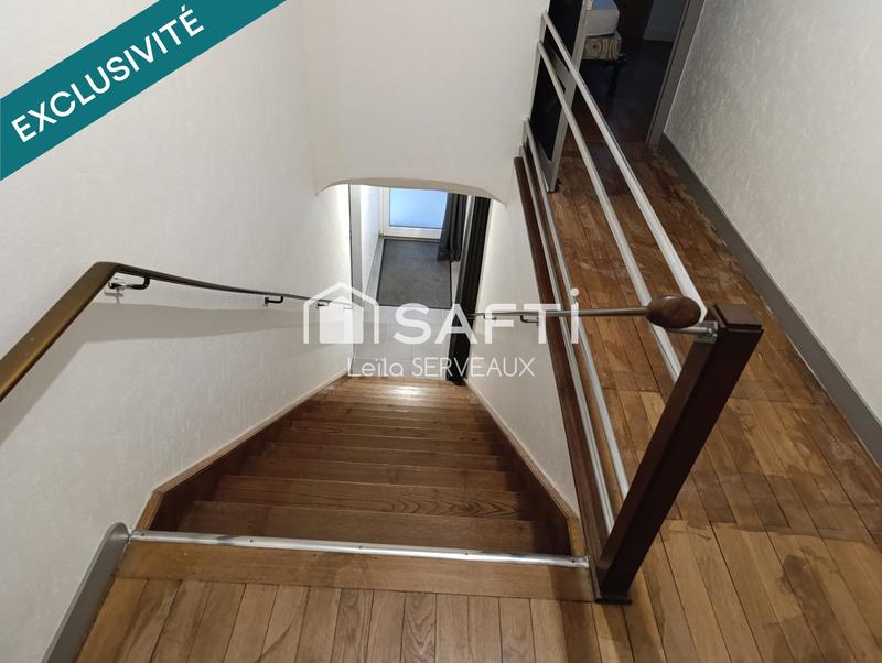 Maison - 221 m² - 9 pièces