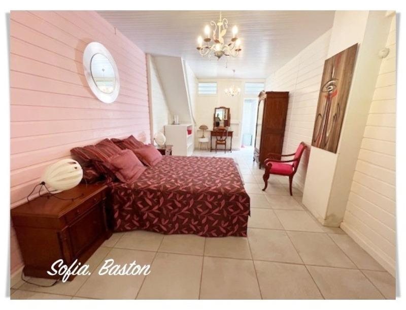 Maison - 231 m² - 7 pièces