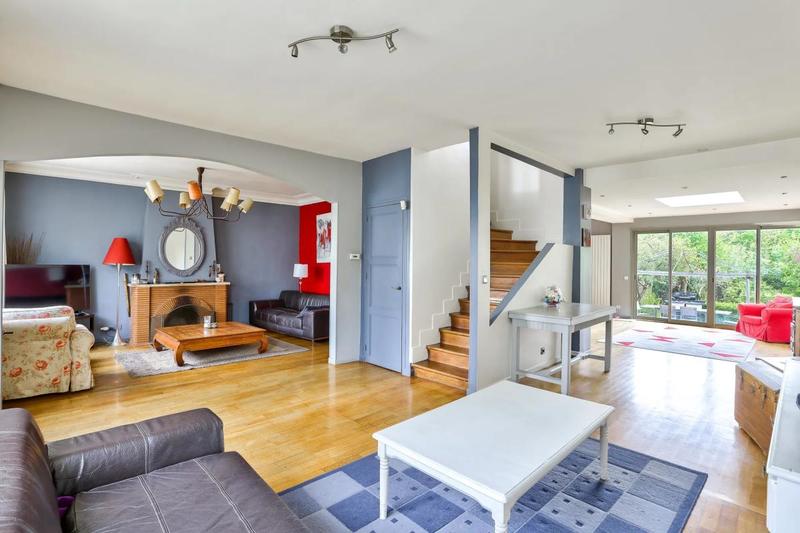 Maison - 200 m² - 7 pièces