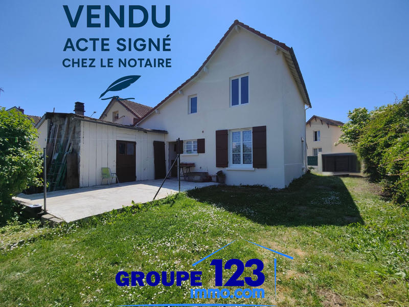 Maison - 99 m² - 4 pièces