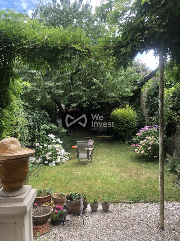 Maison - 210 m² - 10 pièces