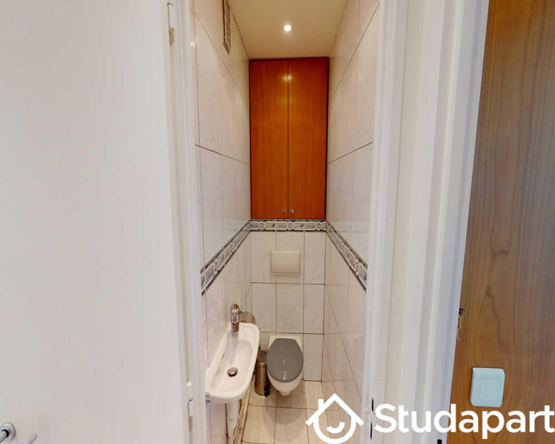 Chambre - 80 m² - 1 pièce