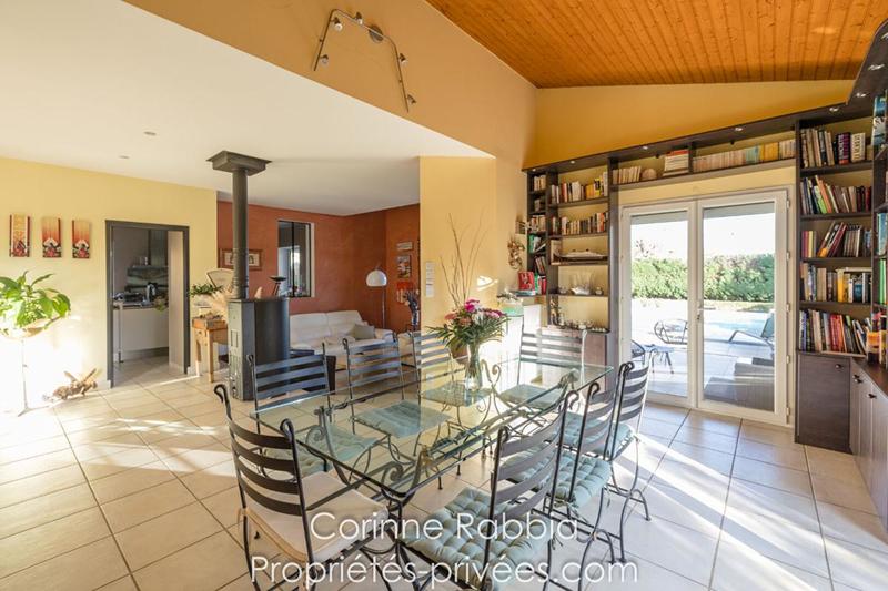 Maison - 180 m² - 6 pièces