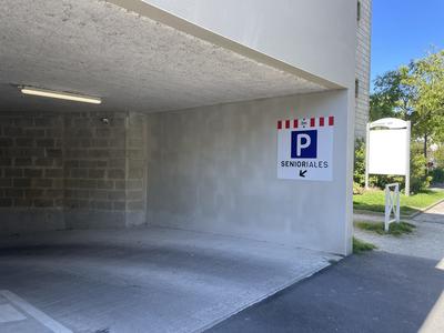 Parking / Garage