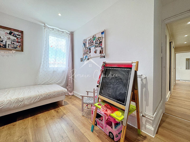 Appartement - 81 m² - 4 pièces