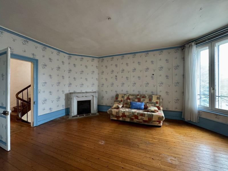 Maison - 140 m² - 4 pièces