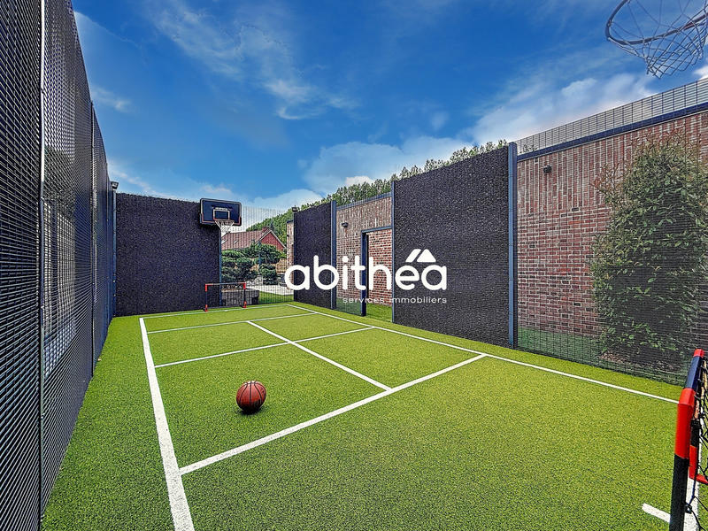 Villa - 388 m² - 9 pièces