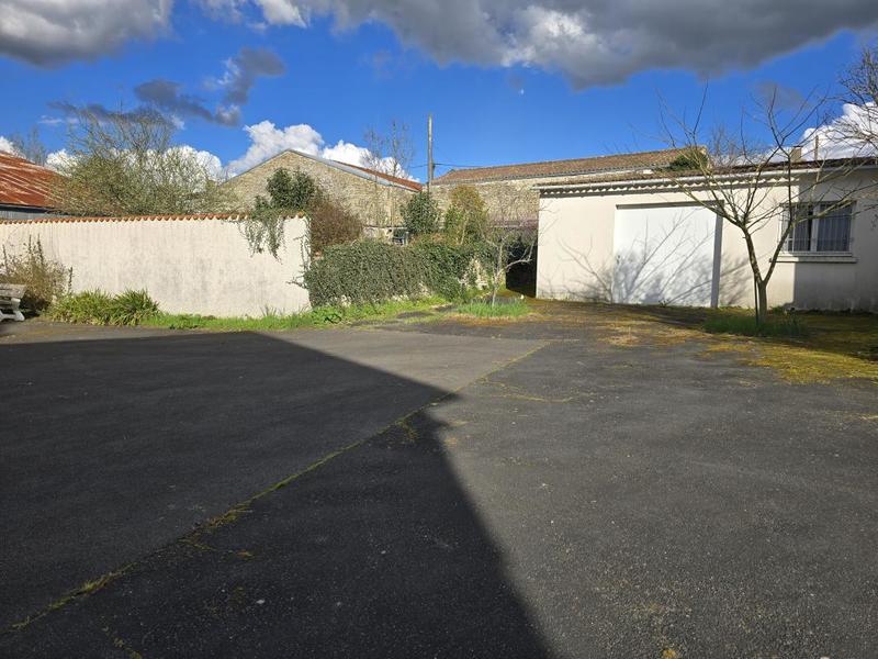 Maison - 180 m² - 7 pièces