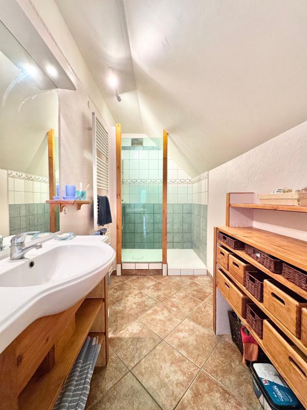 Maison - 240 m² - 5 pièces