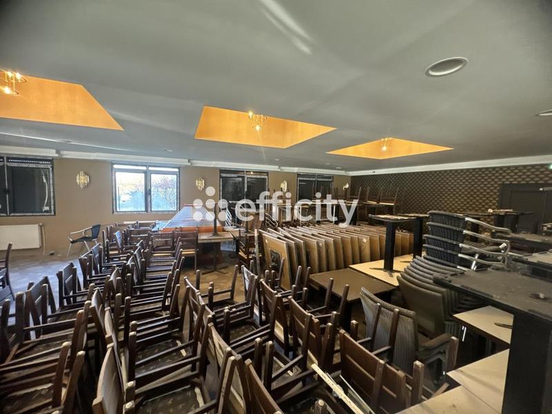 Bureau - 781 m² - 16 pièces